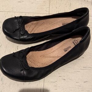 Clarks Black Leather Ballet Flats